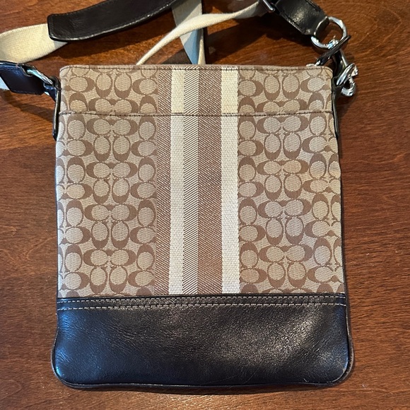 Coach Brown Crossbody Bag - Picture 5 of 6